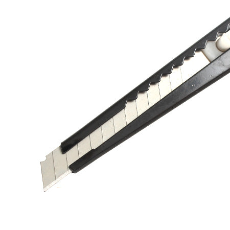 DeSerres Premium Utility Knife - Your Ultimate Cutting Companion