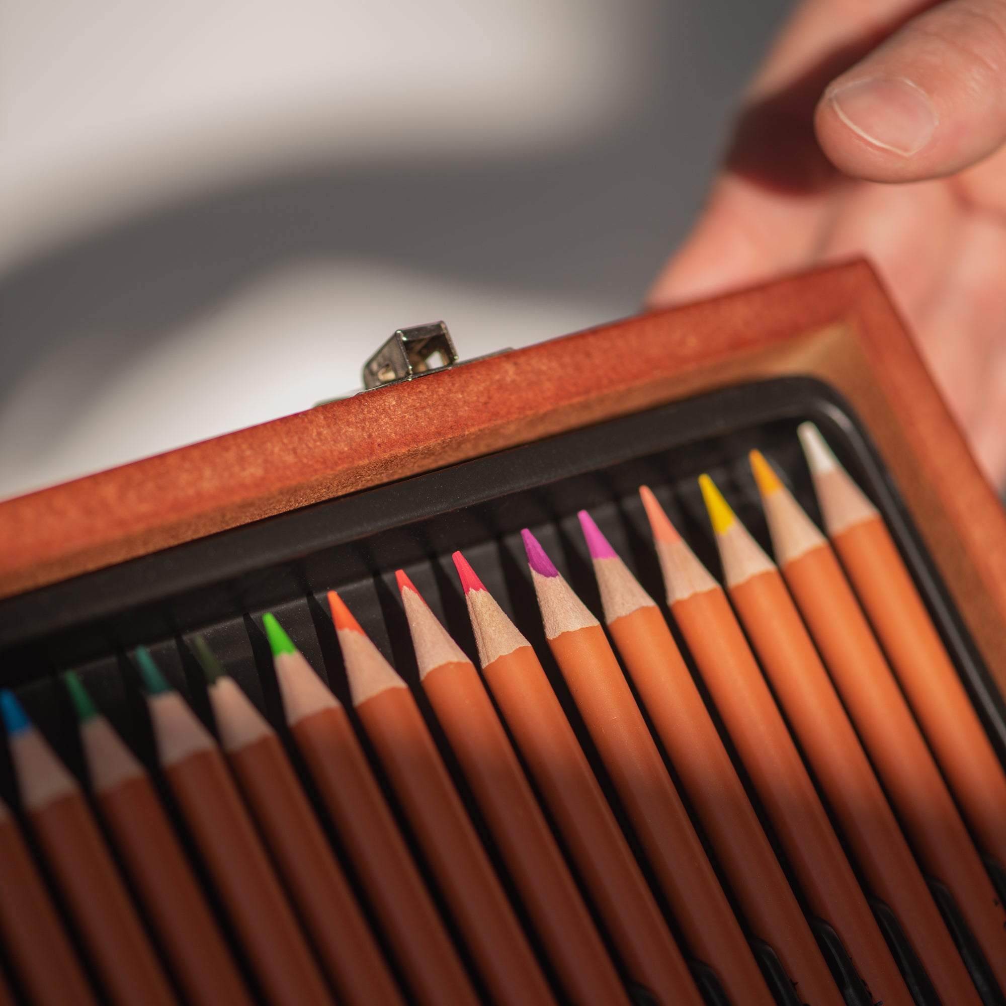87-Piece Wooden Art Case for Young Artists