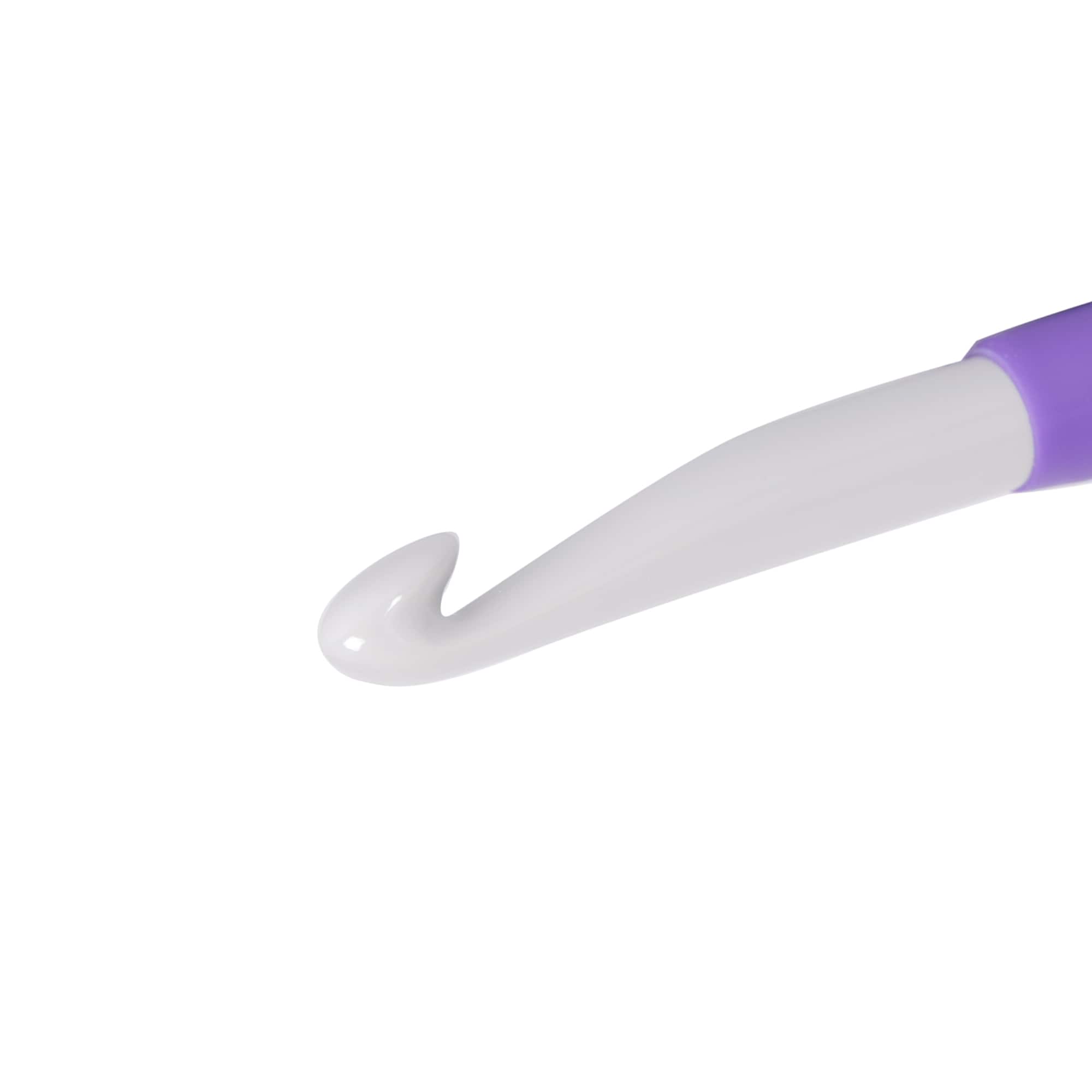 Gorgeous Amour 10 mm Crochet Hook