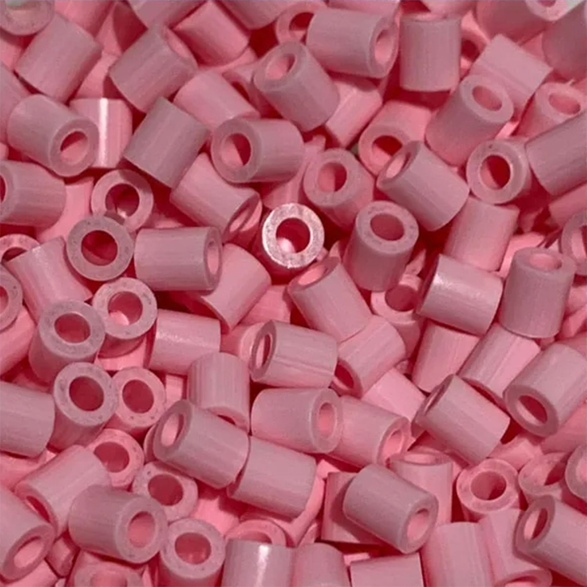 1,000-Piece Hama Midi Beads in Stunning Pastel Pink