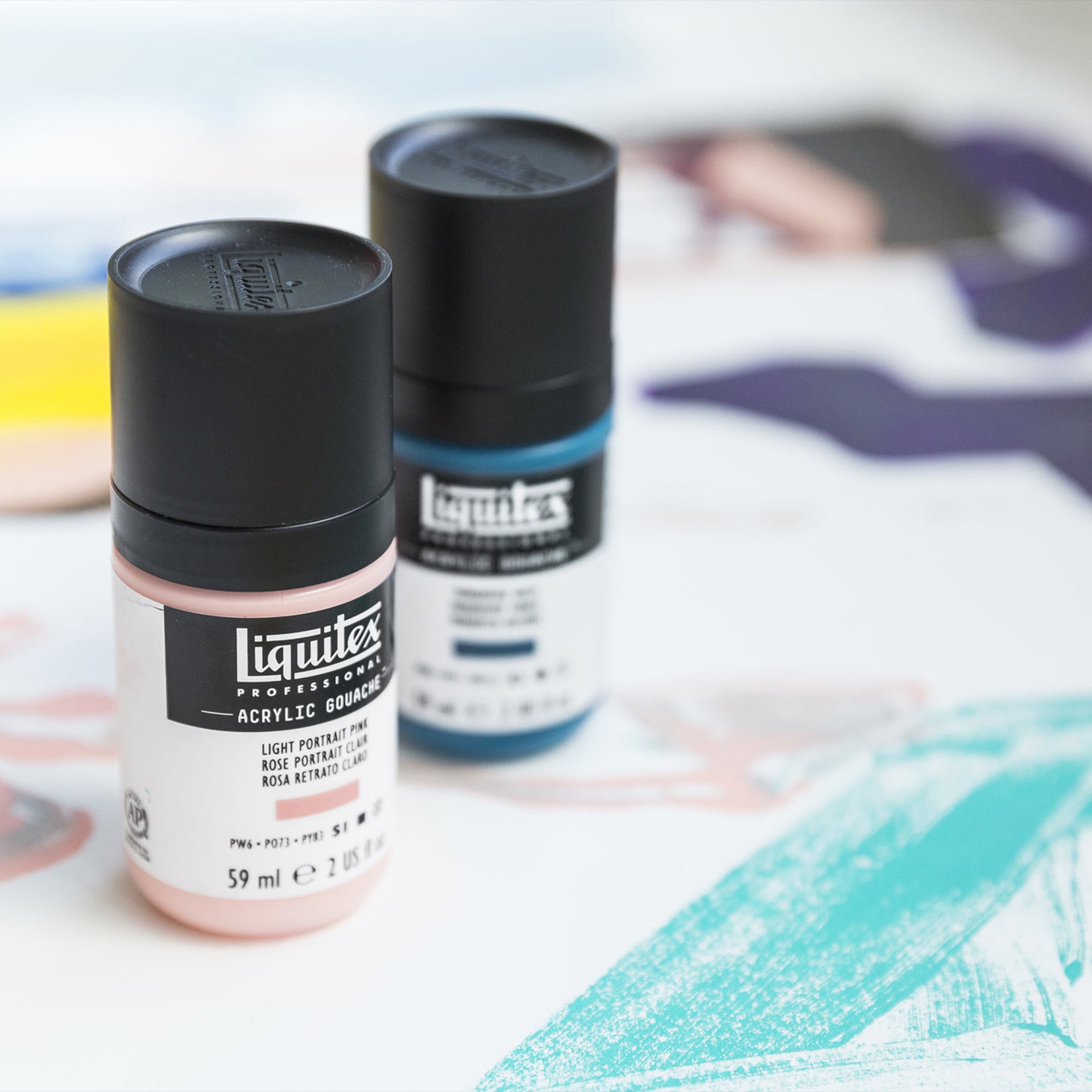 Gorgeous Emerald Green Acrylic Gouache: Low Viscosity, 59 ml - Grab Yours Now!