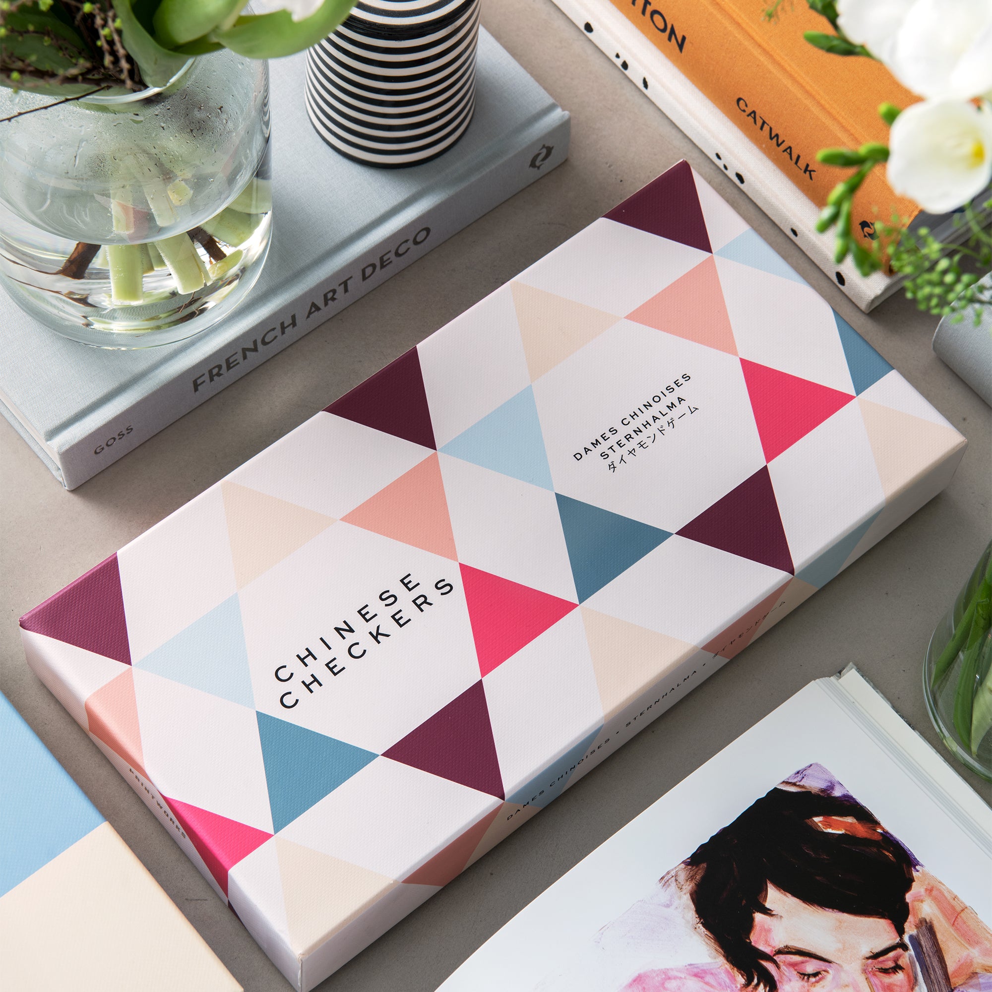 Stunning Chinese Checkers Game with a Modern Twist